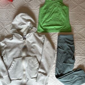 Athleta girls size medium (8-10)